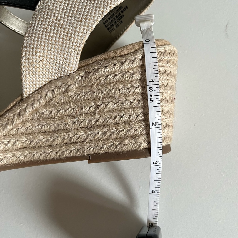 ANNE KLEIN IFLEX WEDGE SANDALS WOMENS
SIZE 9M -black & white gingham check - Picture 10 of 10